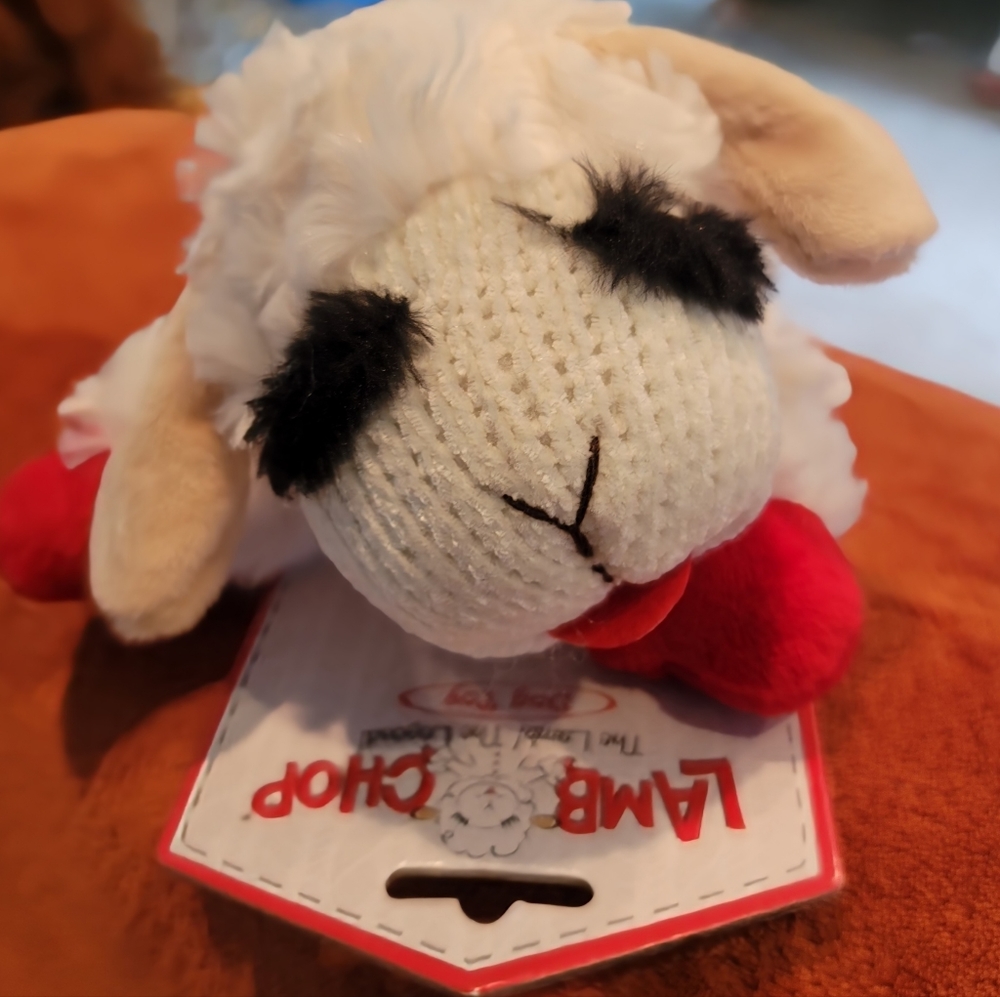 NWT Lamb Chop Squeaky Dog Toy
